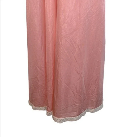 Vintage peach silky maxi nightgown slip size small - Picture 3 of 6